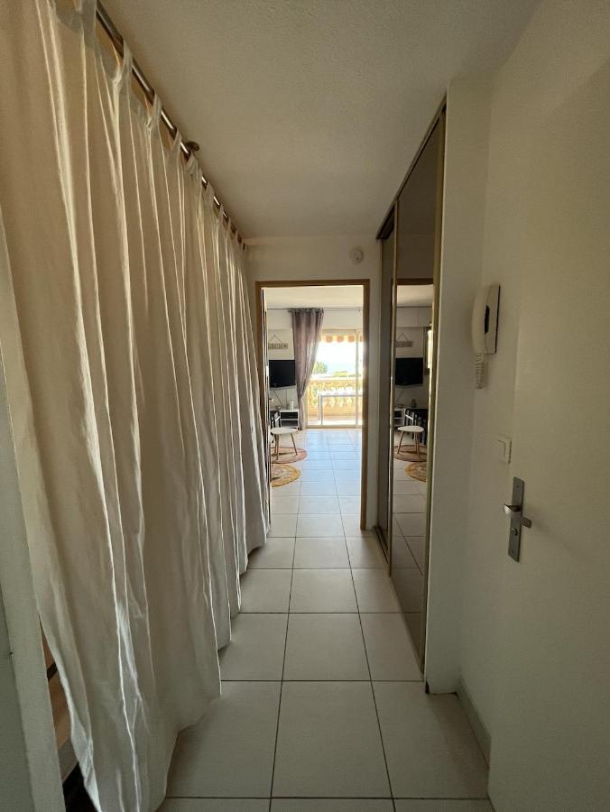 Appartement Face A La Plage Saint-Raphaël Zewnętrze zdjęcie